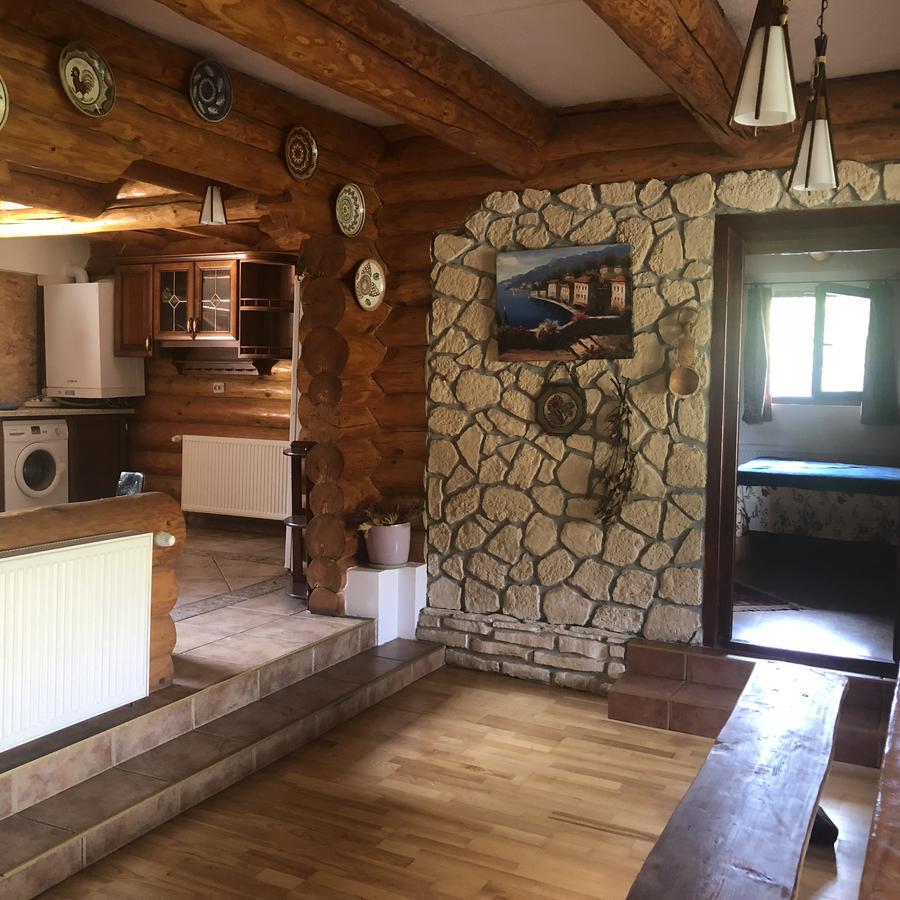 Hot Tub Chalet Retreat Villa Brasov Exterior photo